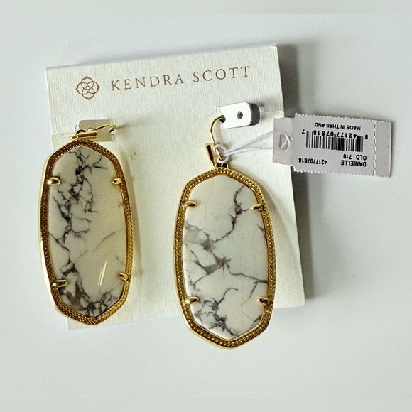 Kendra Scott Marble and Gold Danielle Earrings - Picture 5 of 5
